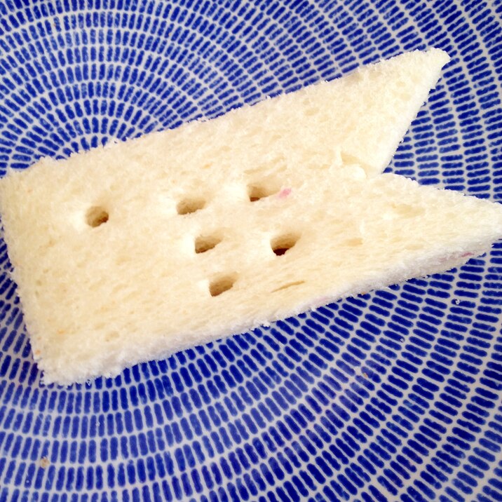 型が無い!ストローだけで出来る鯉のぼりサンドイッチ